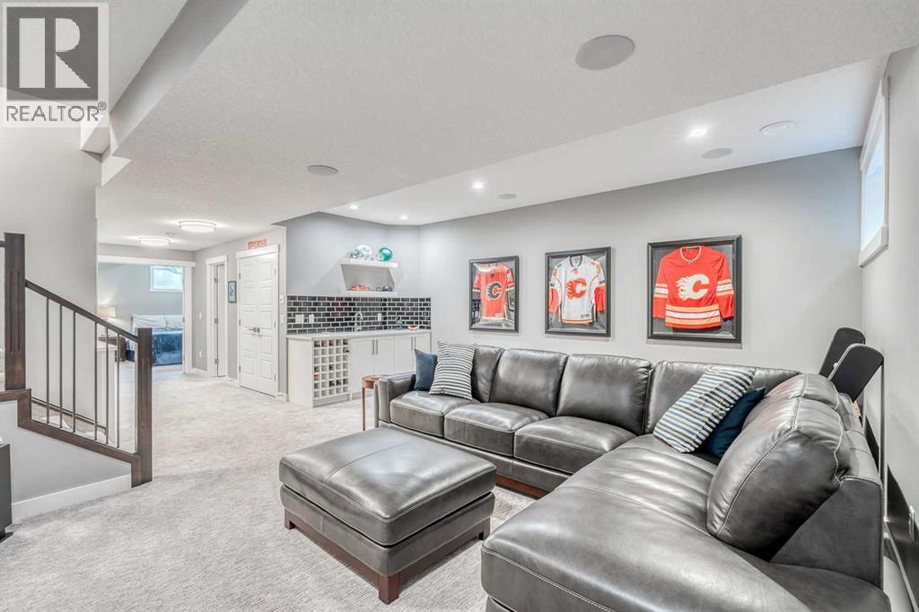 Single Family House for Sale in   Street NW Parkdale Calgary 