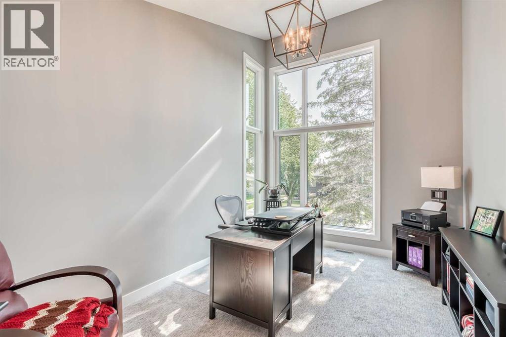 Single Family House for Sale in   Street NW Parkdale Calgary 