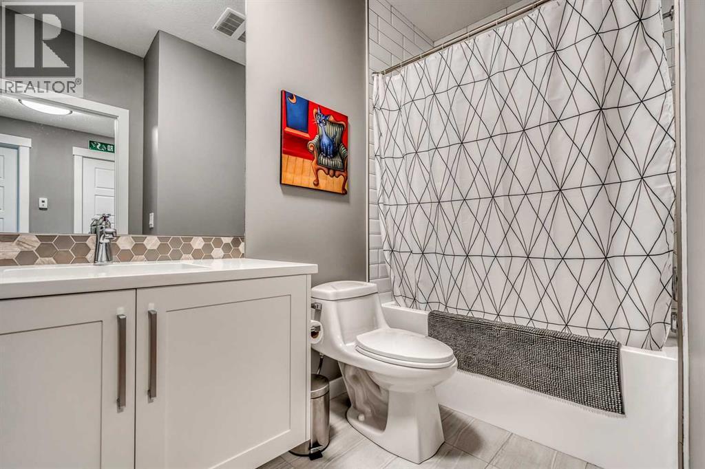 Single Family House for Sale in   Street NW Parkdale Calgary 