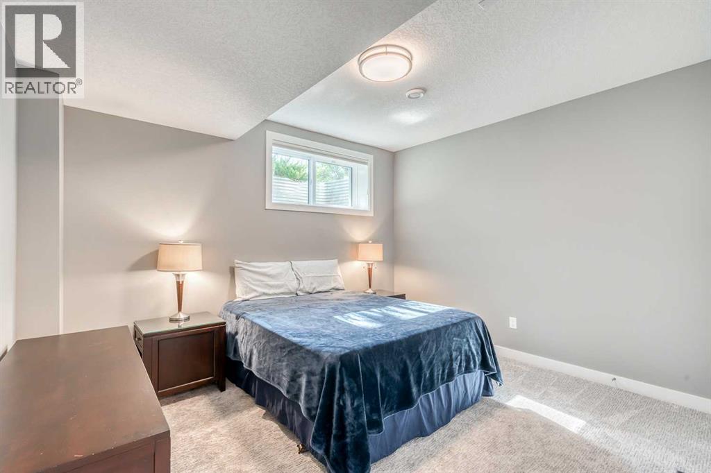 Single Family House for Sale in   Street NW Parkdale Calgary 