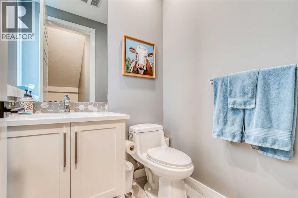 Single Family House for Sale in   Street NW Parkdale Calgary 