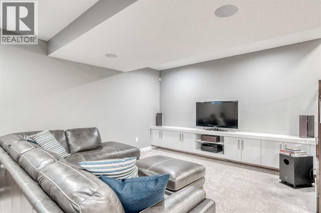 Single Family House for Sale in   Street NW Parkdale Calgary 