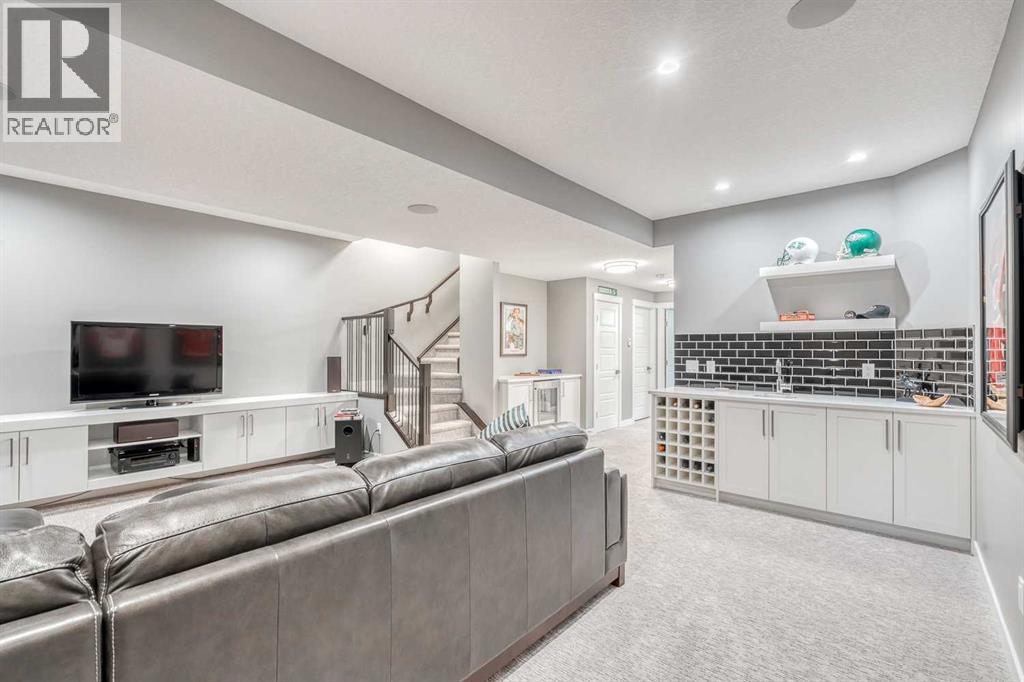 Single Family House for Sale in   Street NW Parkdale Calgary 