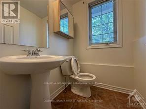 Photo 5 of 1625 Haydon Circle, Ottawa ON