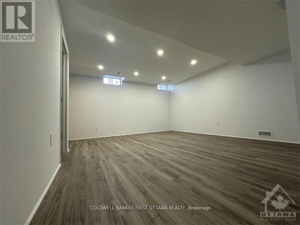 Photo 6 of 1625 Haydon Circle, Ottawa ON