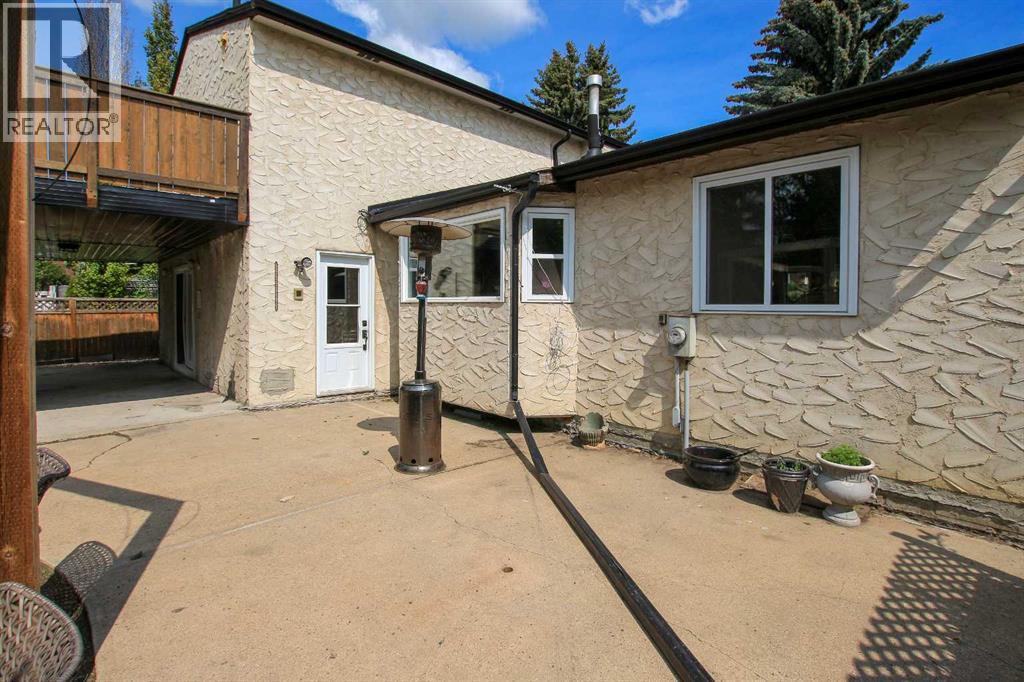 Photo 31 of 39 Allan Street, Red Deer AB