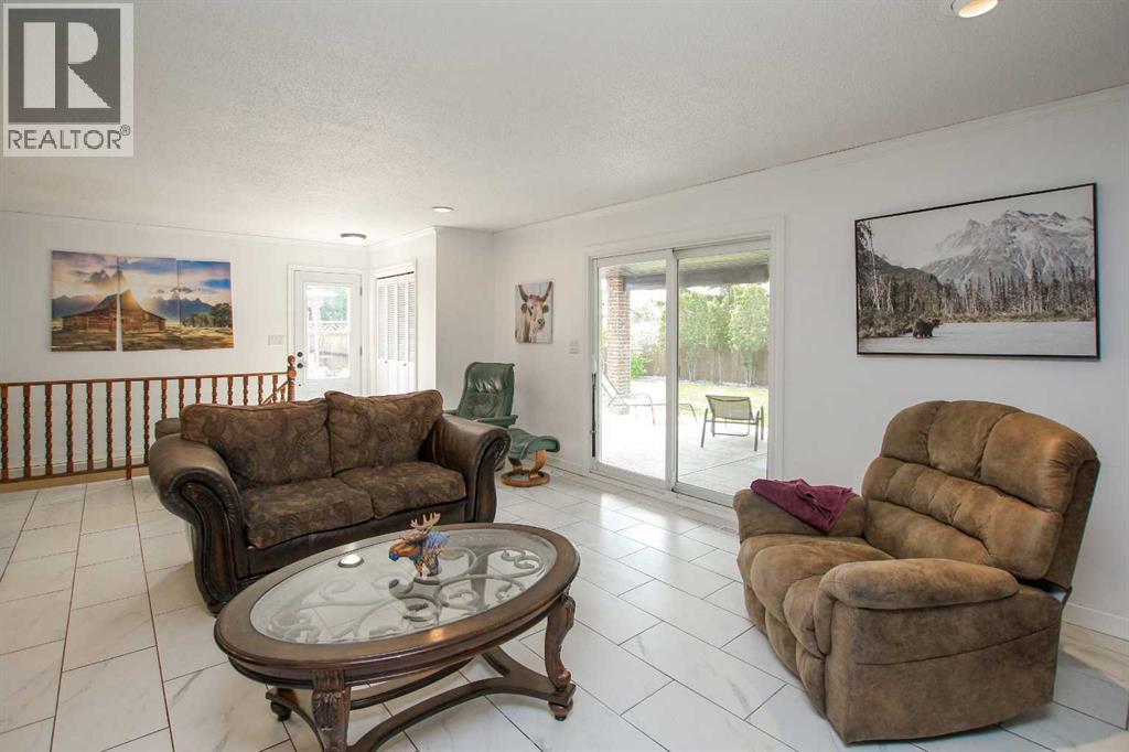 Photo 10 of 39 Allan Street, Red Deer AB