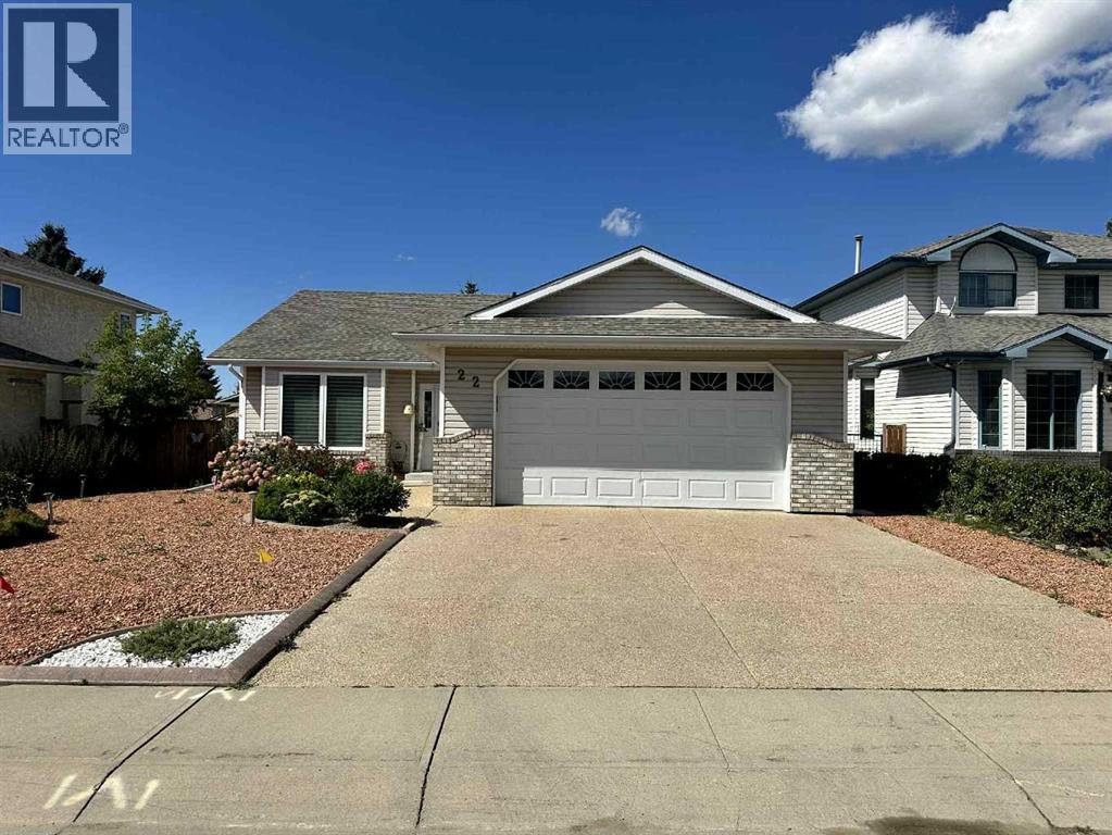 Photo 9 of 22 Ansett Crescent, Red Deer AB