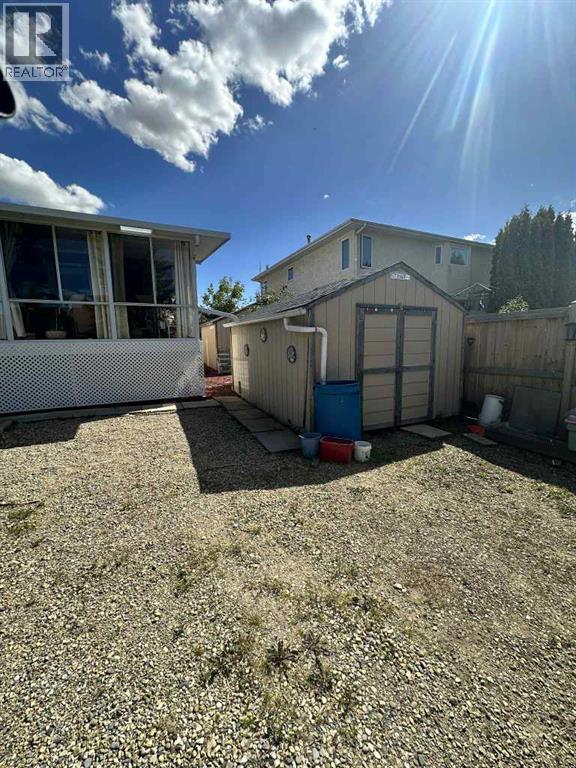 Photo 20 of 22 Ansett Crescent, Red Deer AB