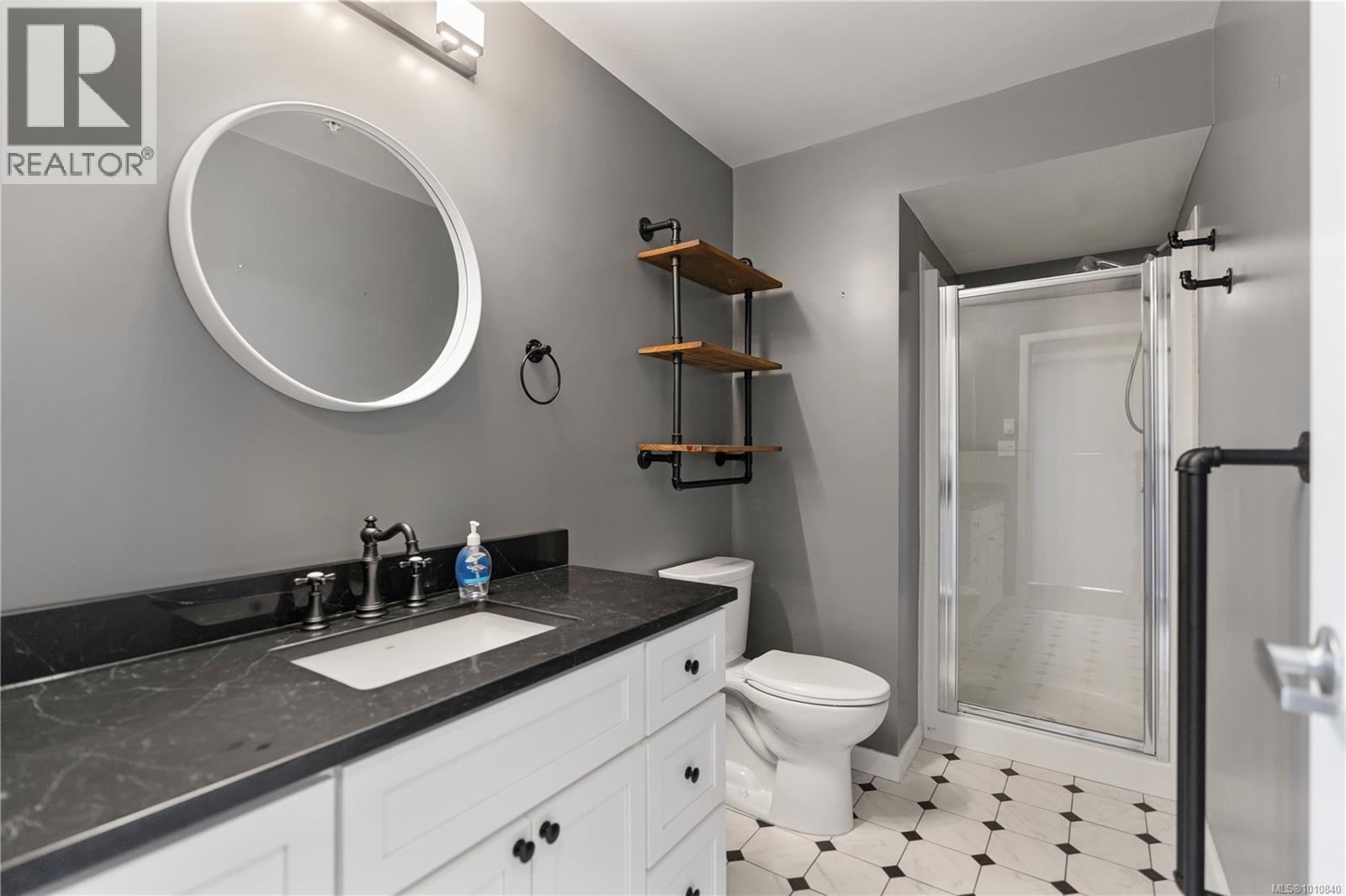 Photo 2 of 409 829 Goldstream Ave, Langford BC