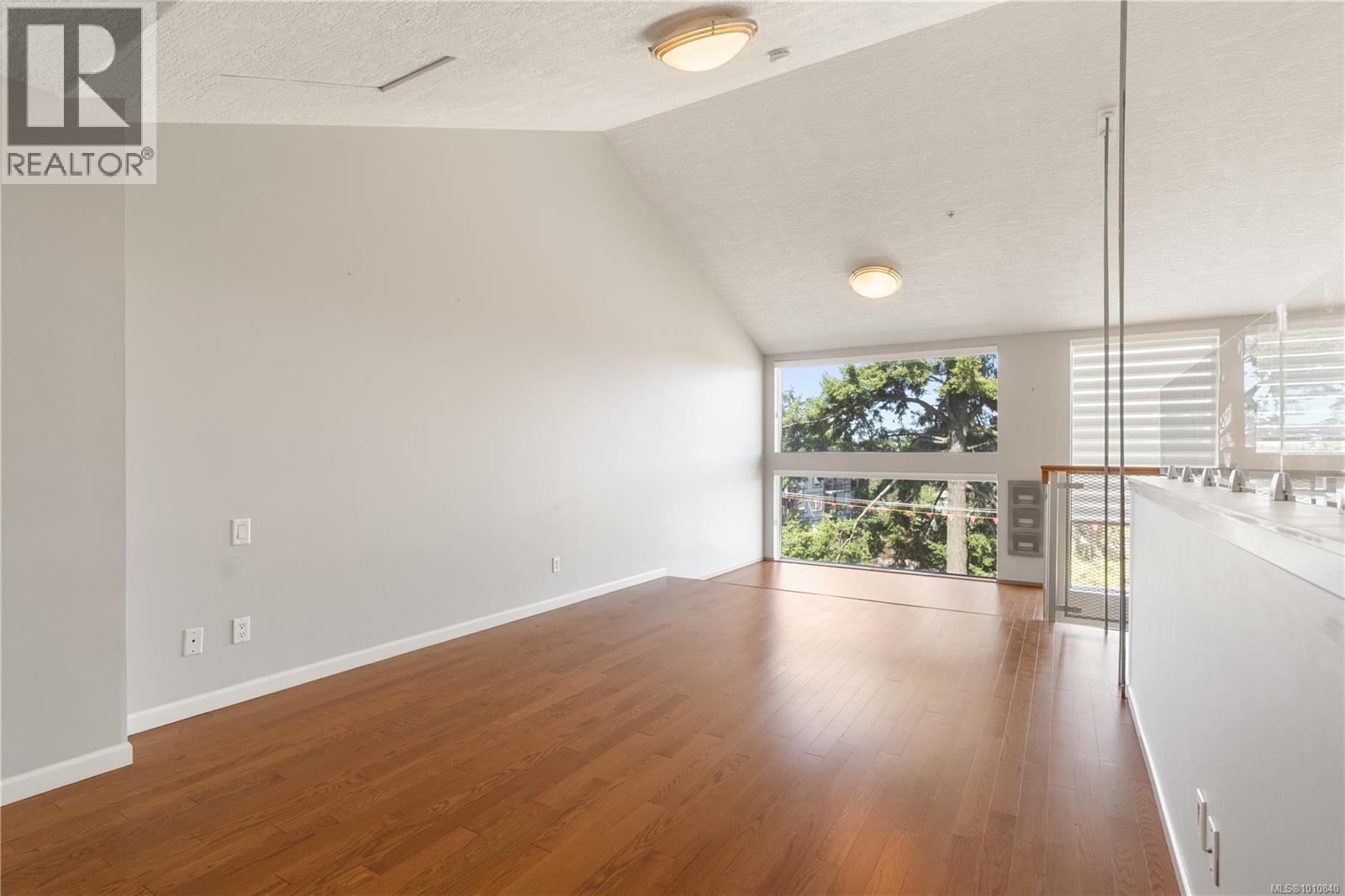 Photo 18 of 409 829 Goldstream Ave, Langford BC