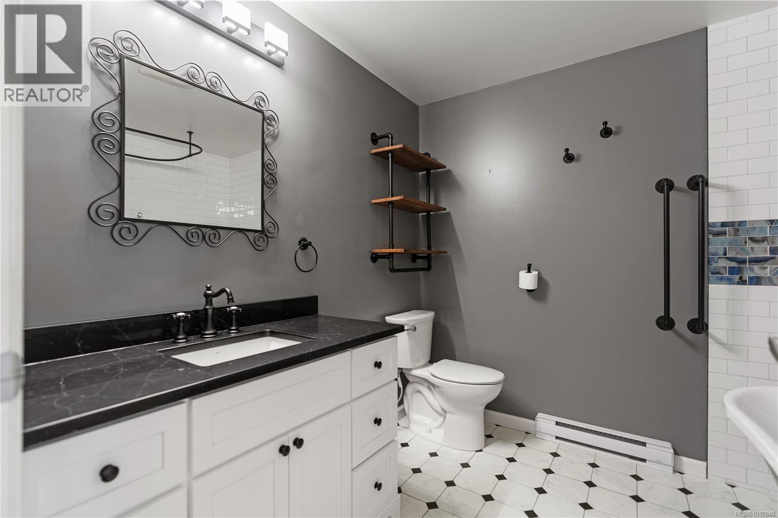 Photo 6 of 409 829 Goldstream Ave, Langford BC