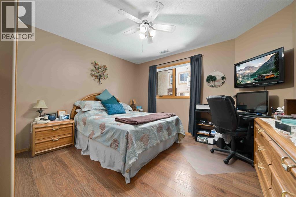Single Family House for Sale in   Southview Drive SE Connaught Medicine Hat 