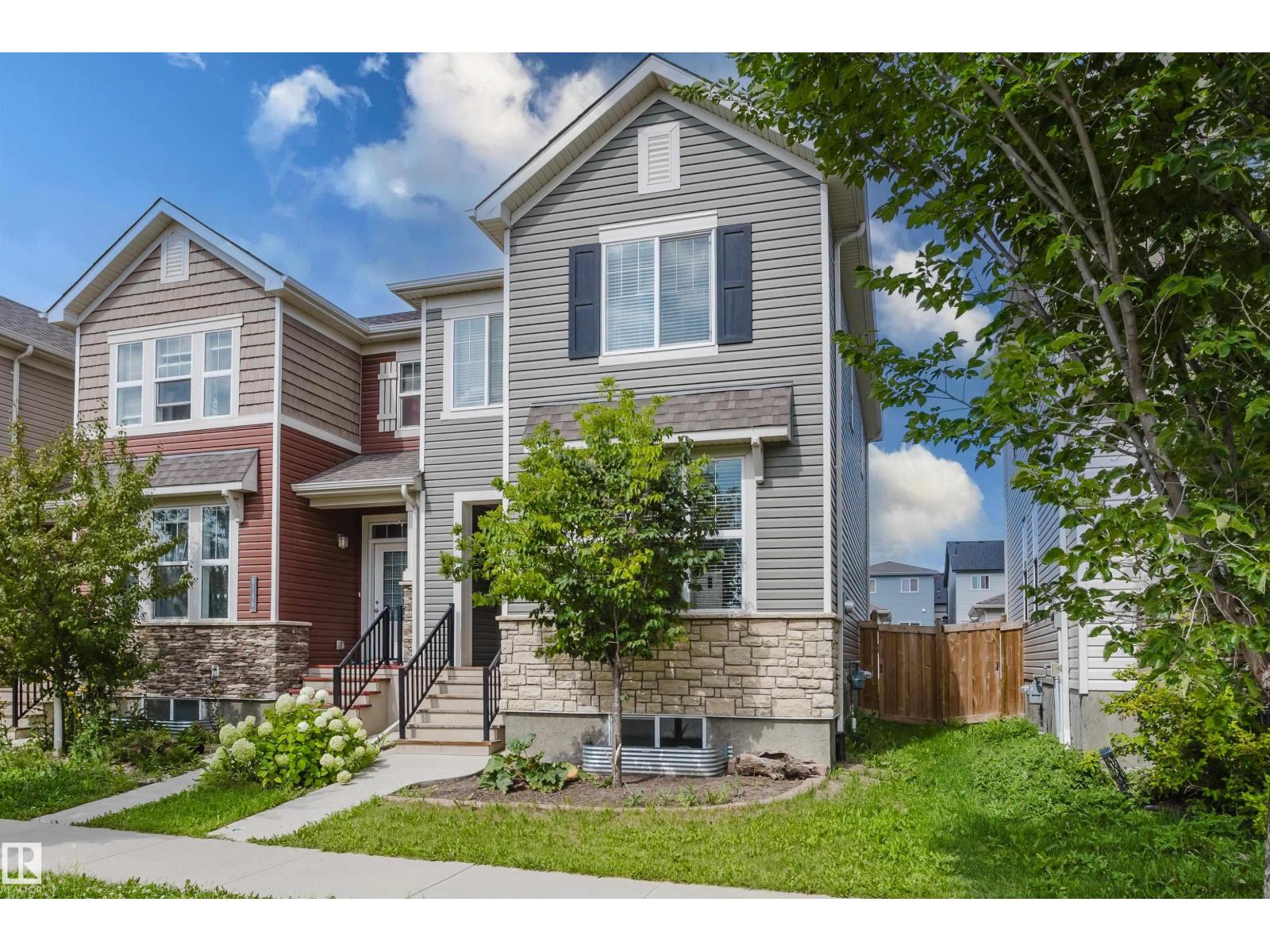 Photo 10 of 8144 Chappelle Wy Sw, Edmonton AB