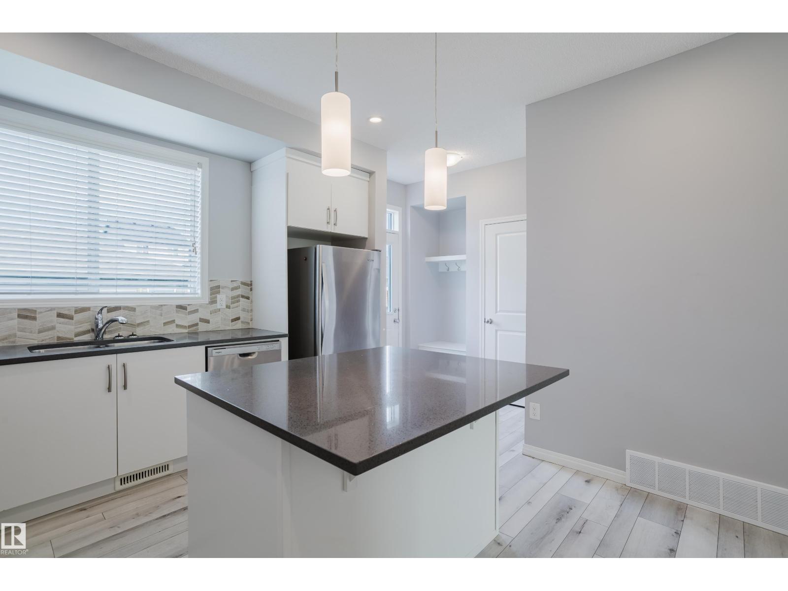 Photo 33 of 8144 Chappelle Wy Sw, Edmonton AB