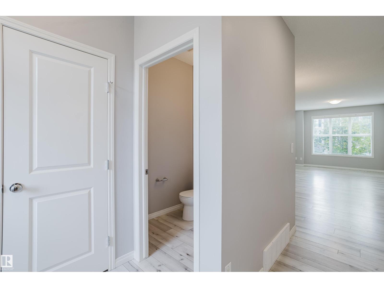 Photo 12 of 8144 Chappelle Wy Sw, Edmonton AB