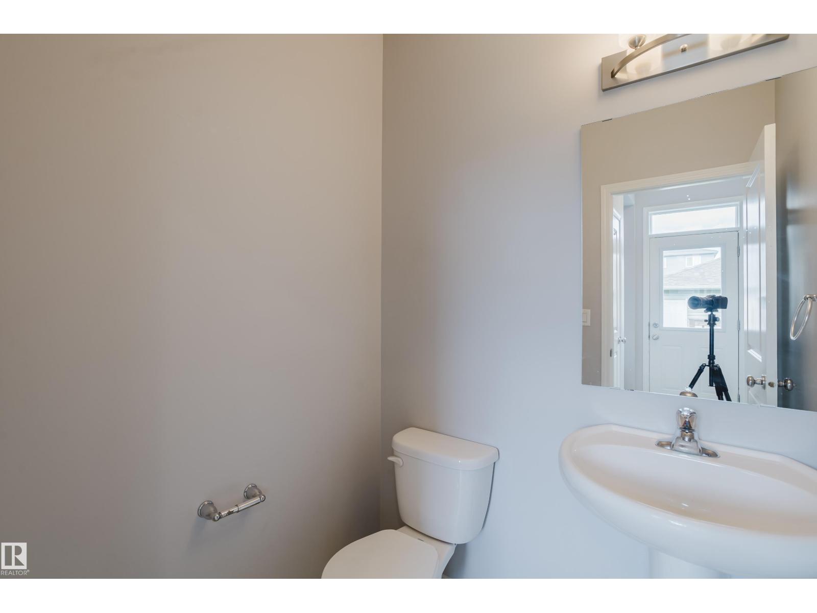 Photo 16 of 8144 Chappelle Wy Sw, Edmonton AB