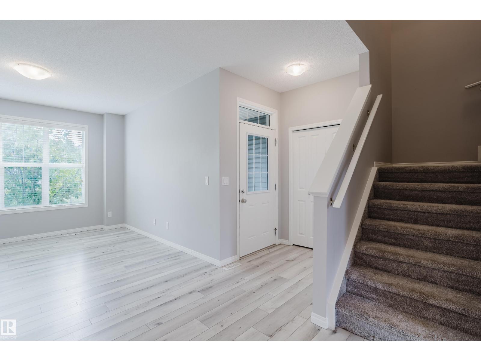 Photo 5 of 8144 Chappelle Wy Sw, Edmonton AB