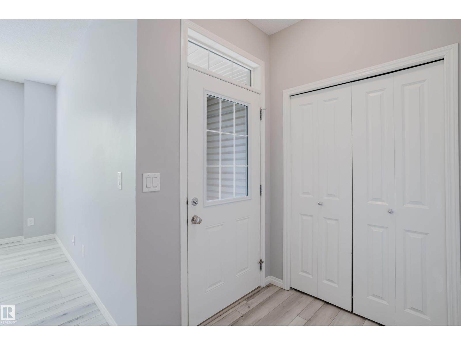 Photo 4 of 8144 Chappelle Wy Sw, Edmonton AB