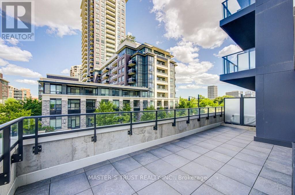 Photo 13 of 209 18 Water Walk Drive, Markham ON