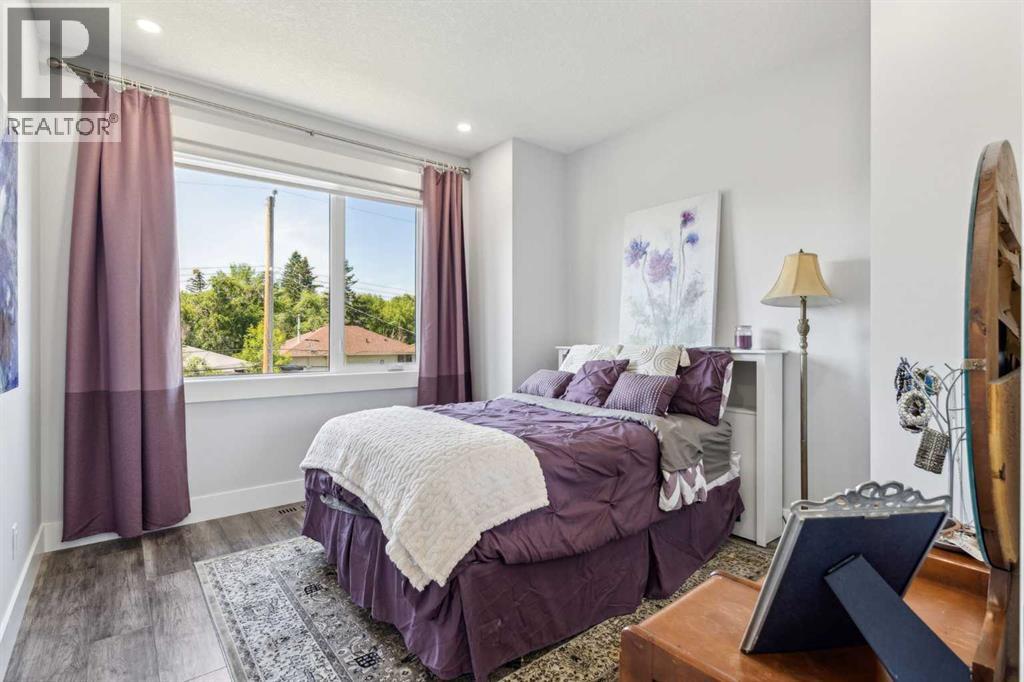 Single Family House for Sale in   Street SW Glenbrook Calgary 