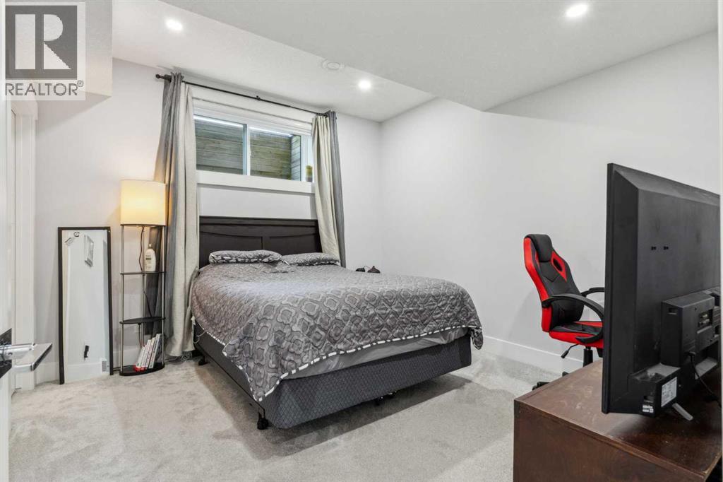 Single Family House for Sale in   Street SW Glenbrook Calgary 
