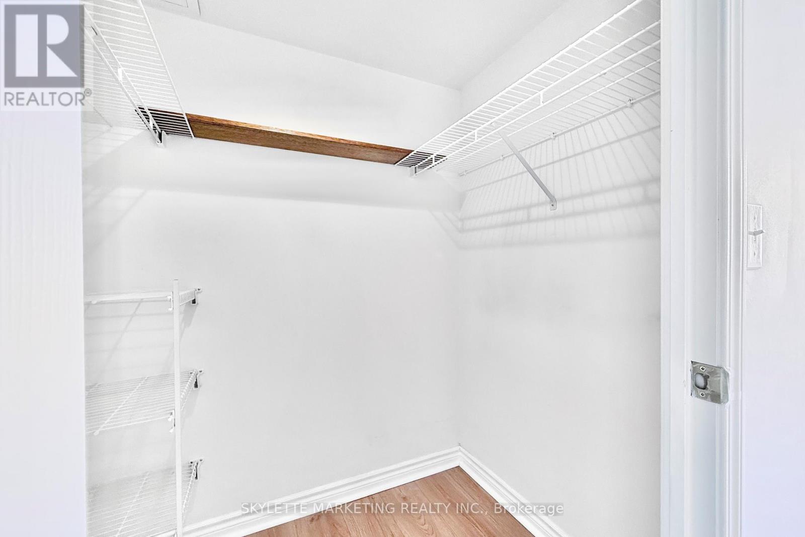 Photo 1 of 1109 5039 Finch Avenue E, Toronto ON