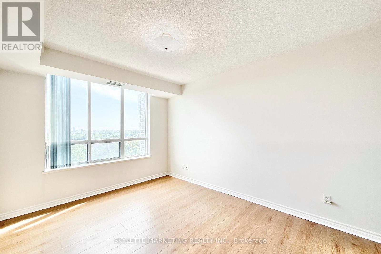 Photo 12 of 1109 5039 Finch Avenue E, Toronto ON