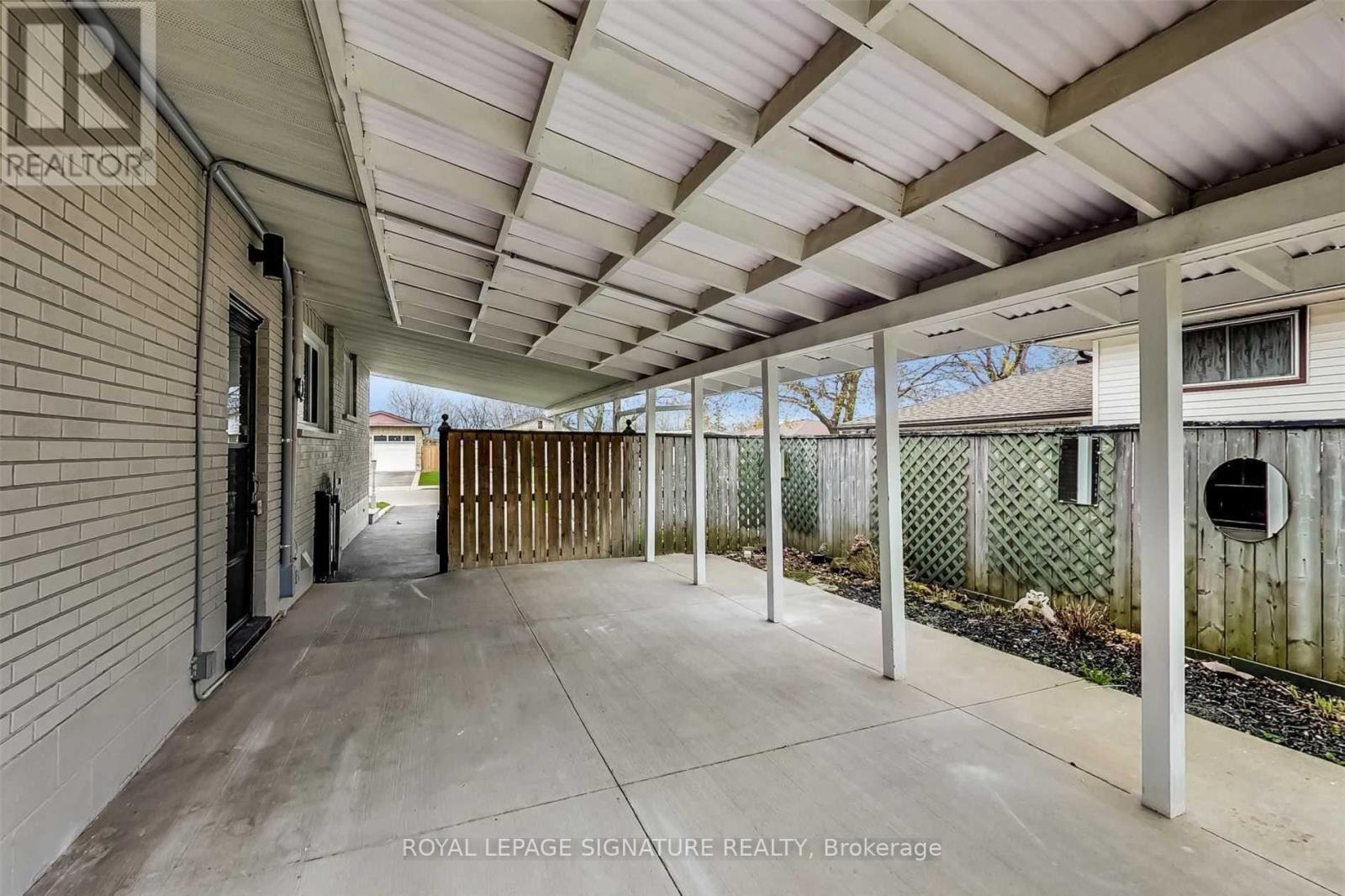 Photo 10 of Bst 95 Cardinal Drive, Hamilton ON