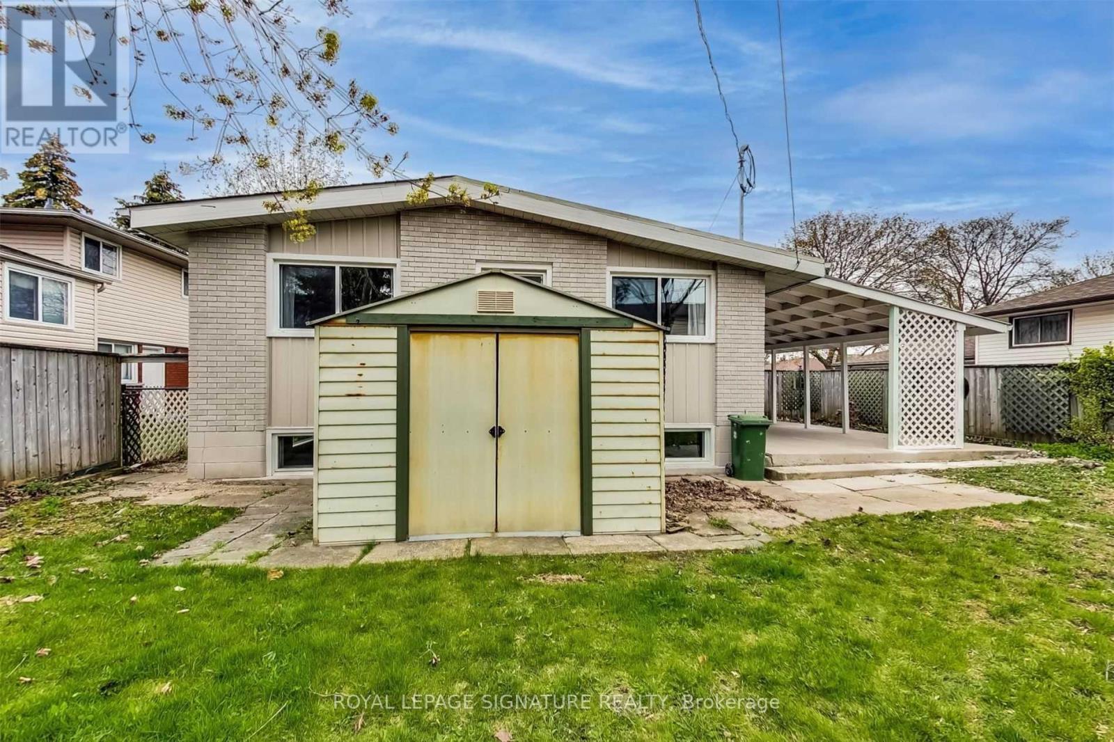 Photo 13 of Bst 95 Cardinal Drive, Hamilton ON