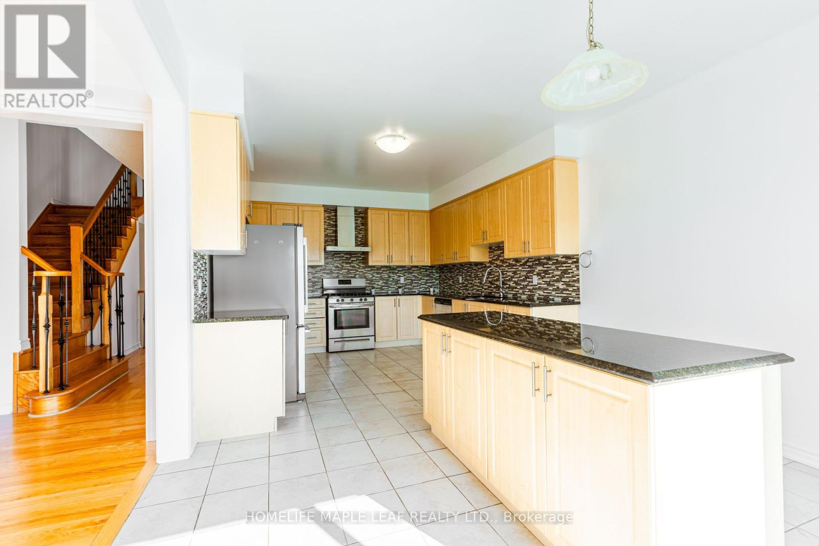 Photo 12 of 304 Hagan Street E, Southgate ON