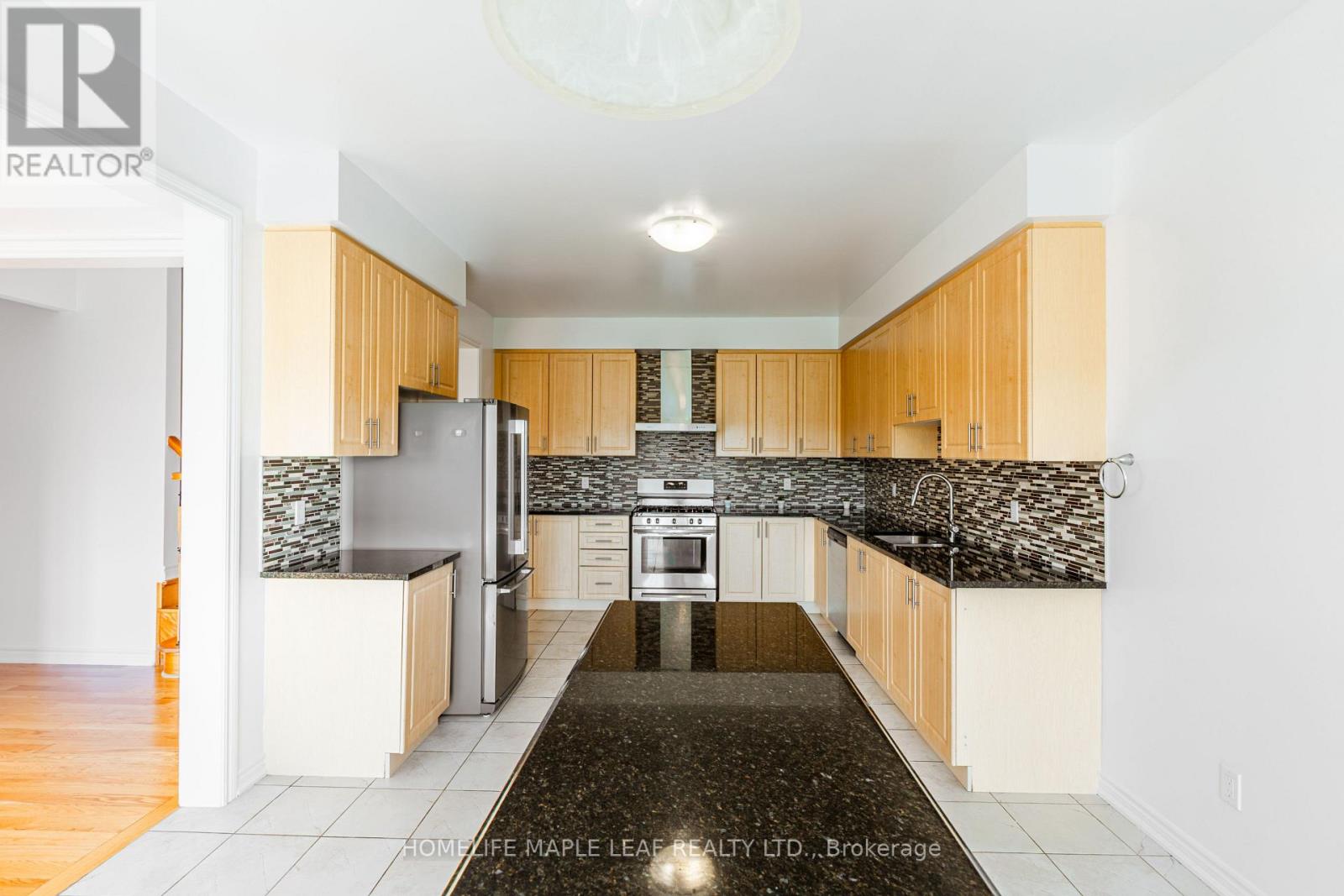 Photo 16 of 304 Hagan Street E, Southgate ON
