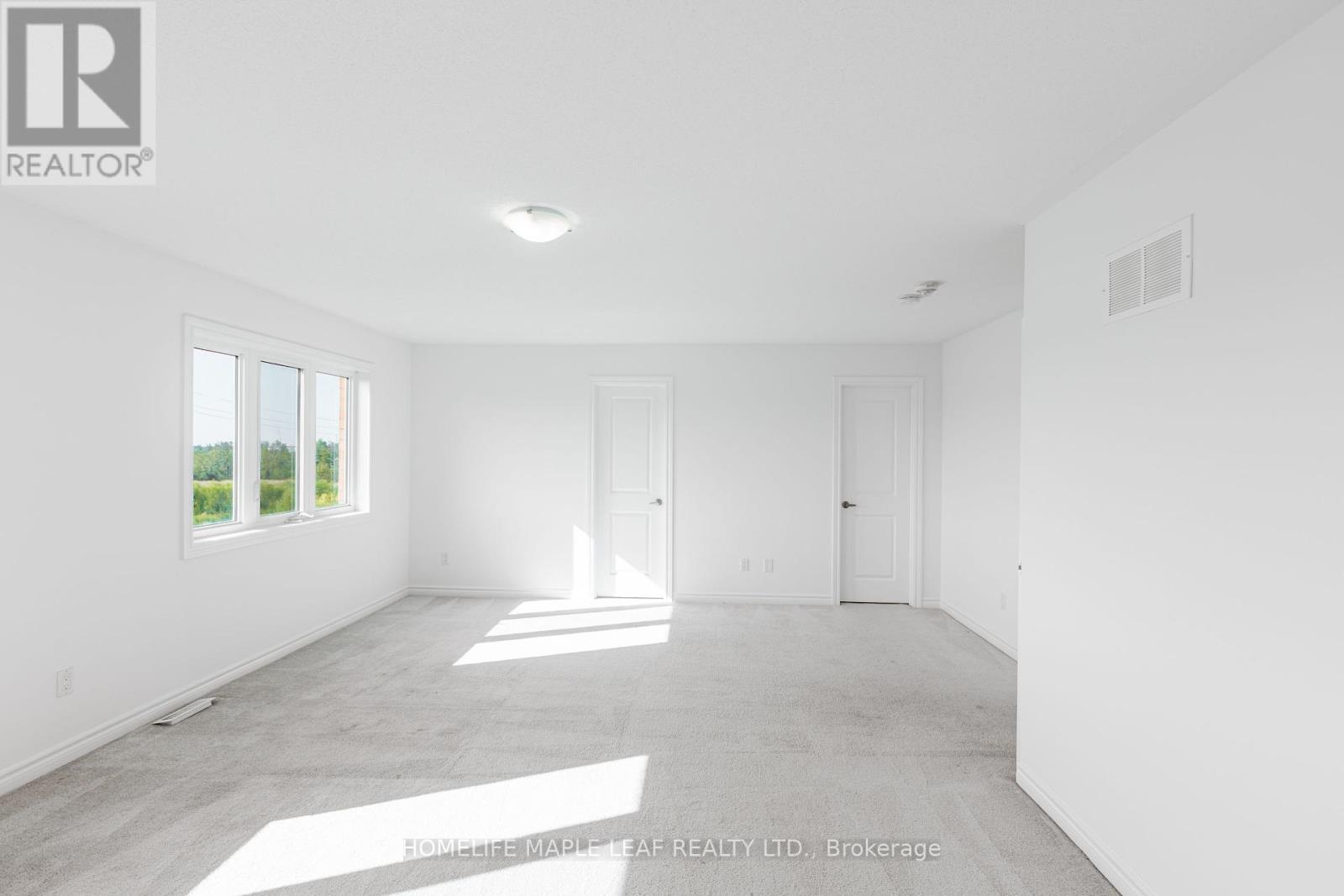 Photo 23 of 304 Hagan Street E, Southgate ON