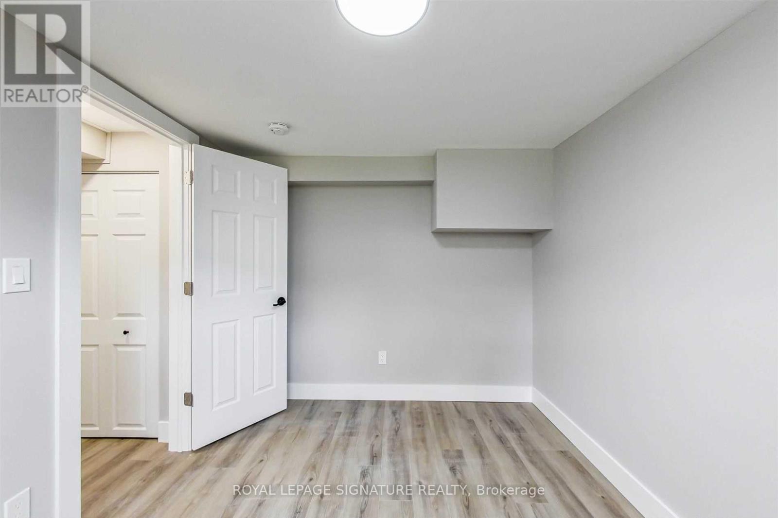 Photo 8 of Bst 95 Cardinal Drive, Hamilton ON