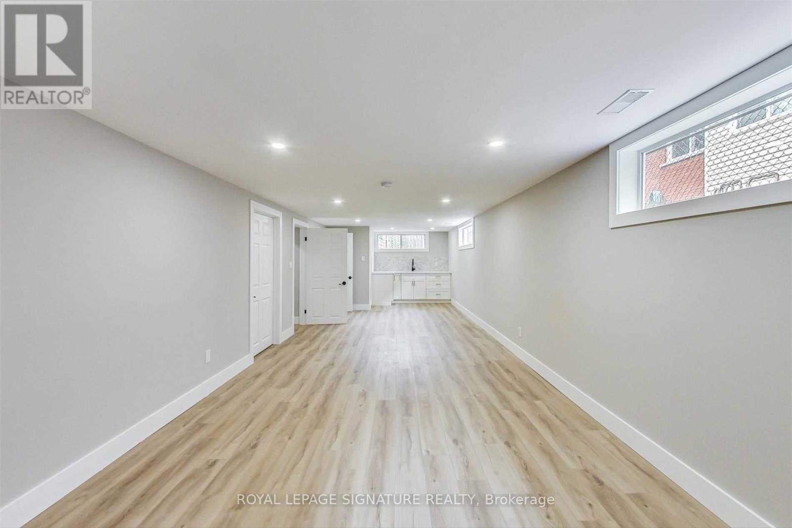 Photo 2 of Bst 95 Cardinal Drive, Hamilton ON
