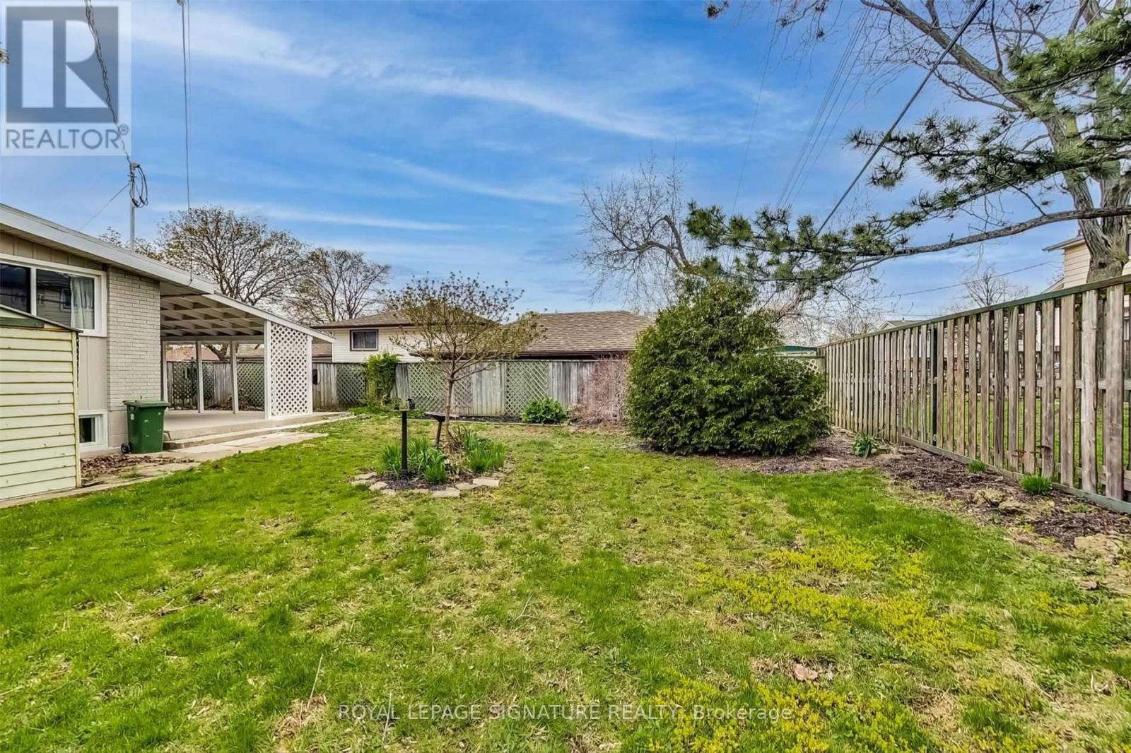 Photo 16 of Bst 95 Cardinal Drive, Hamilton ON