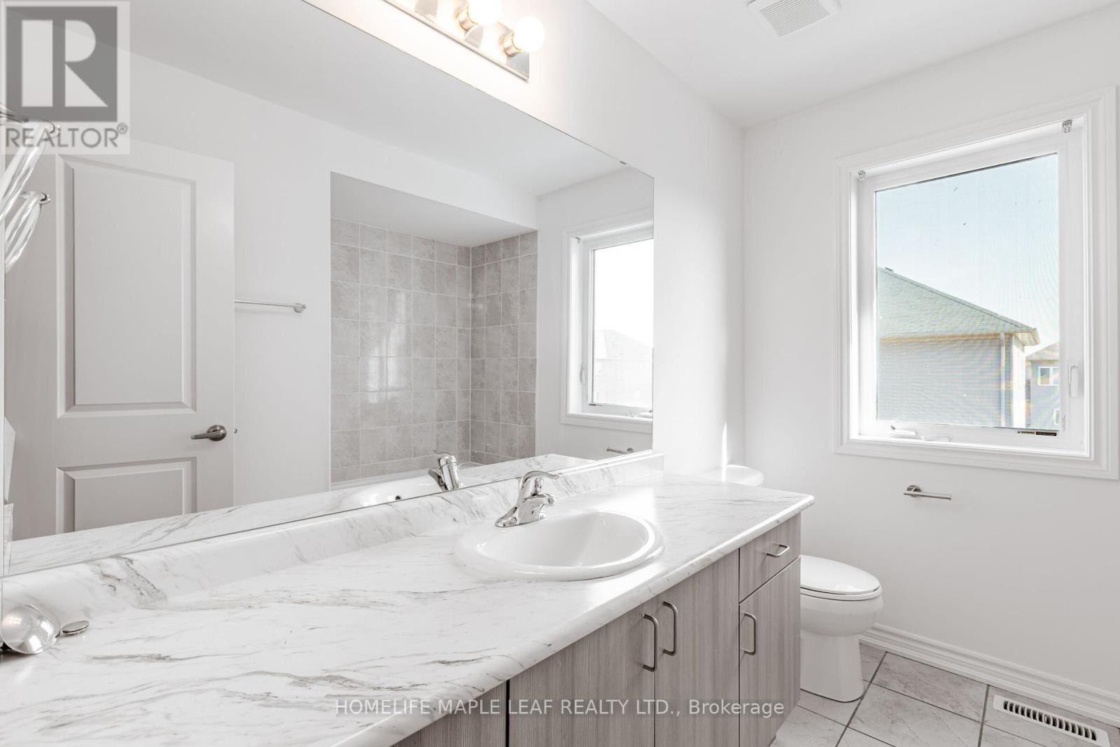 Photo 33 of 304 Hagan Street E, Southgate ON