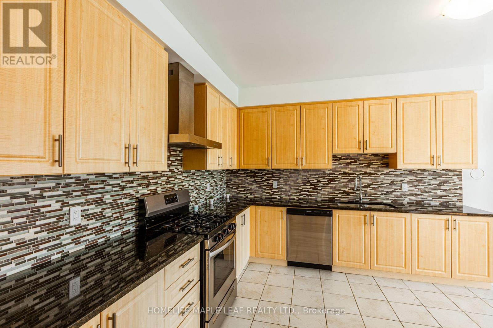 Photo 13 of 304 Hagan Street E, Southgate ON