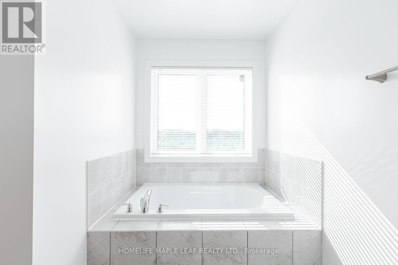 Photo 26 of 304 Hagan Street E, Southgate ON