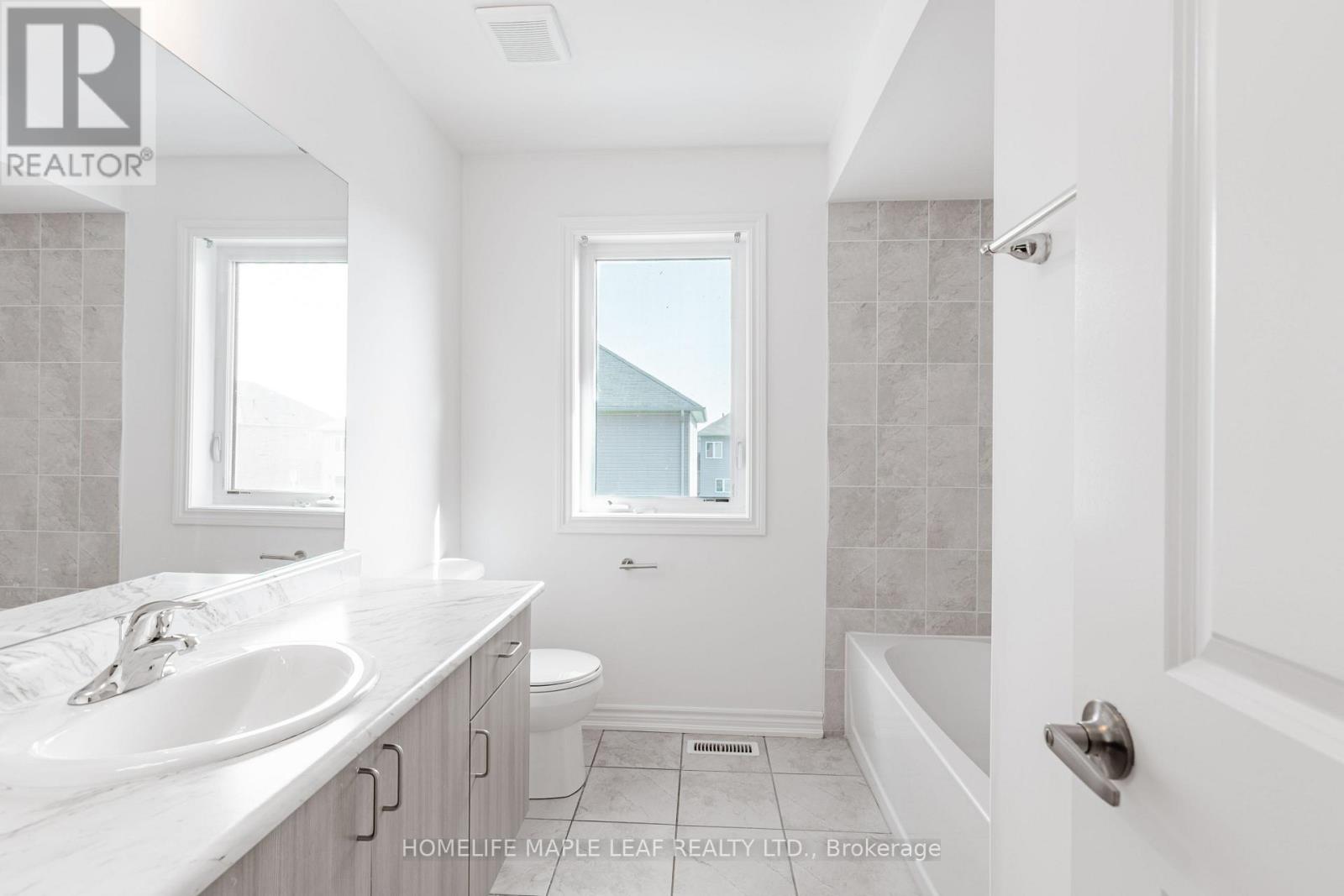 Photo 32 of 304 Hagan Street E, Southgate ON