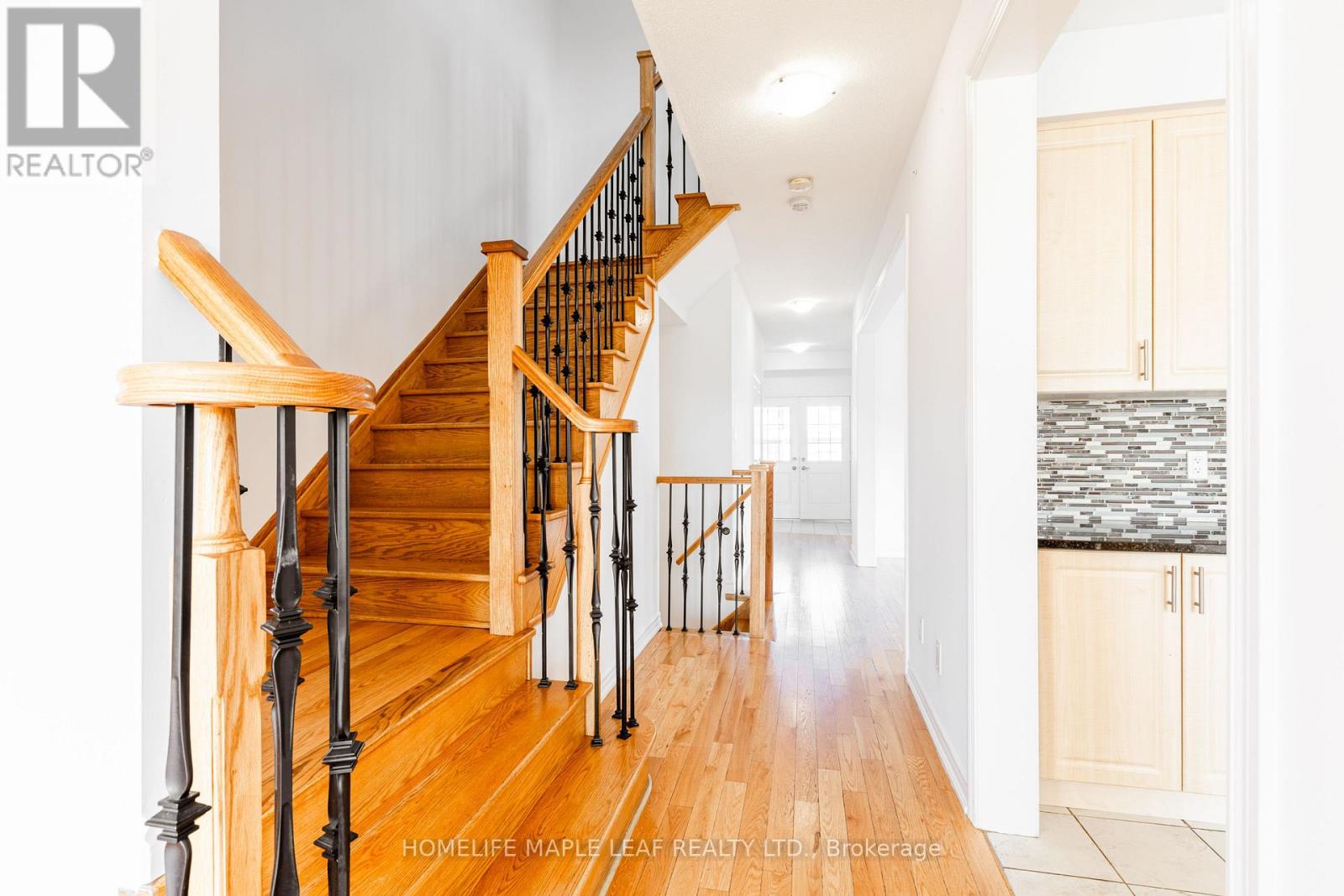 Photo 8 of 304 Hagan Street E, Southgate ON