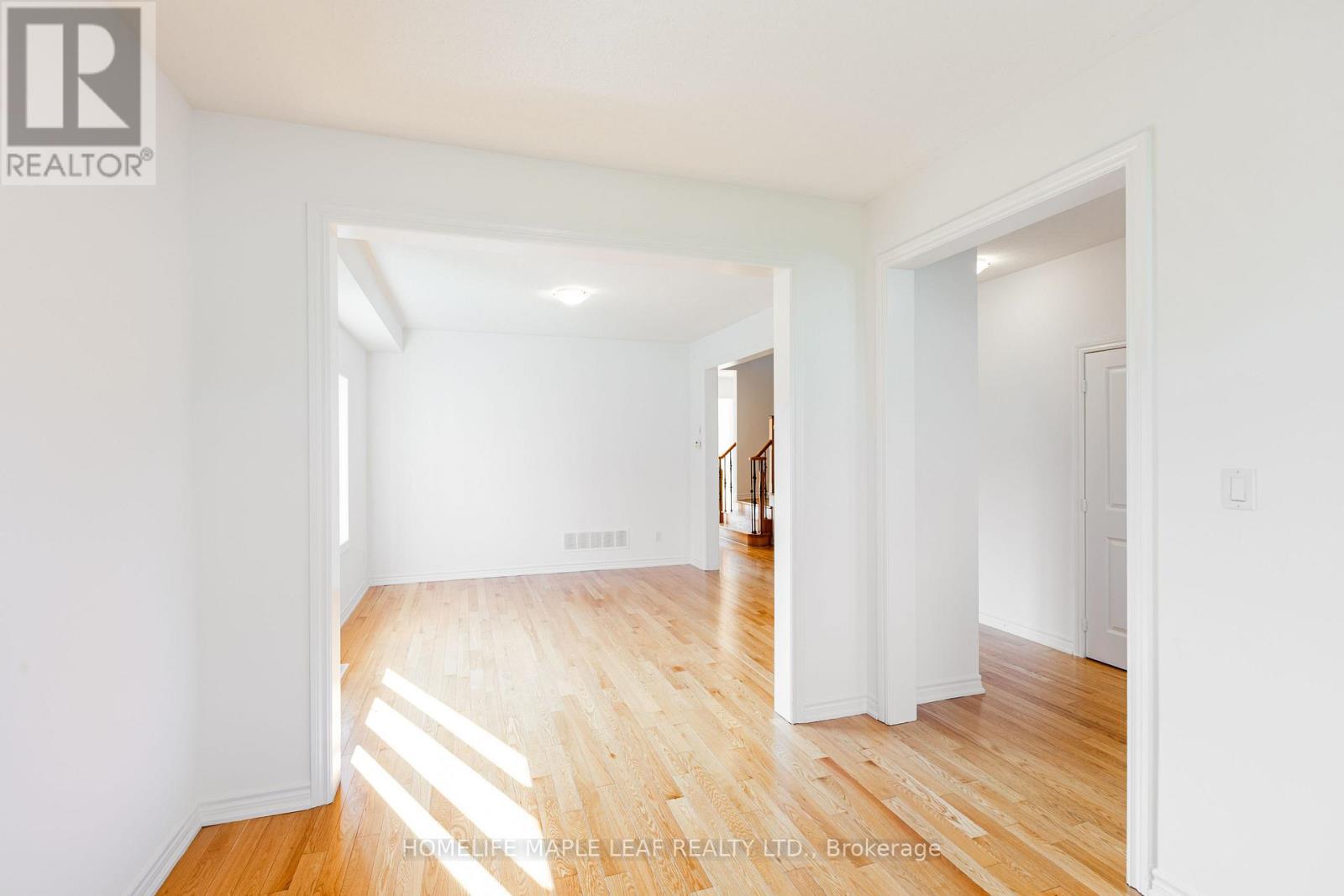 Photo 6 of 304 Hagan Street E, Southgate ON