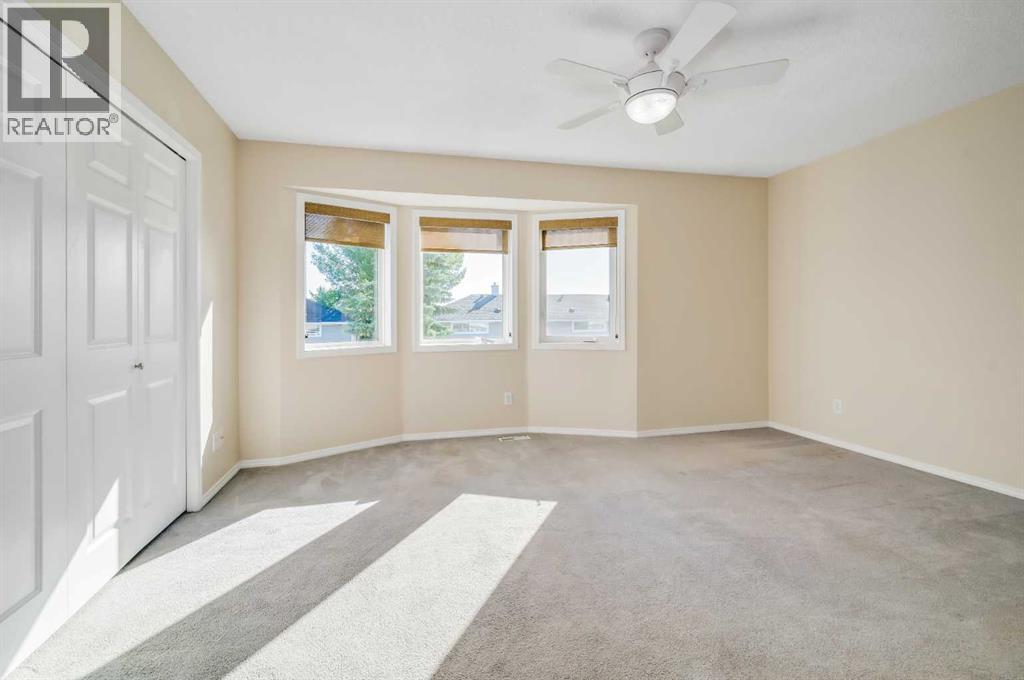 Single Family House for Sale in  Regal Park NE Renfrew Calgary 