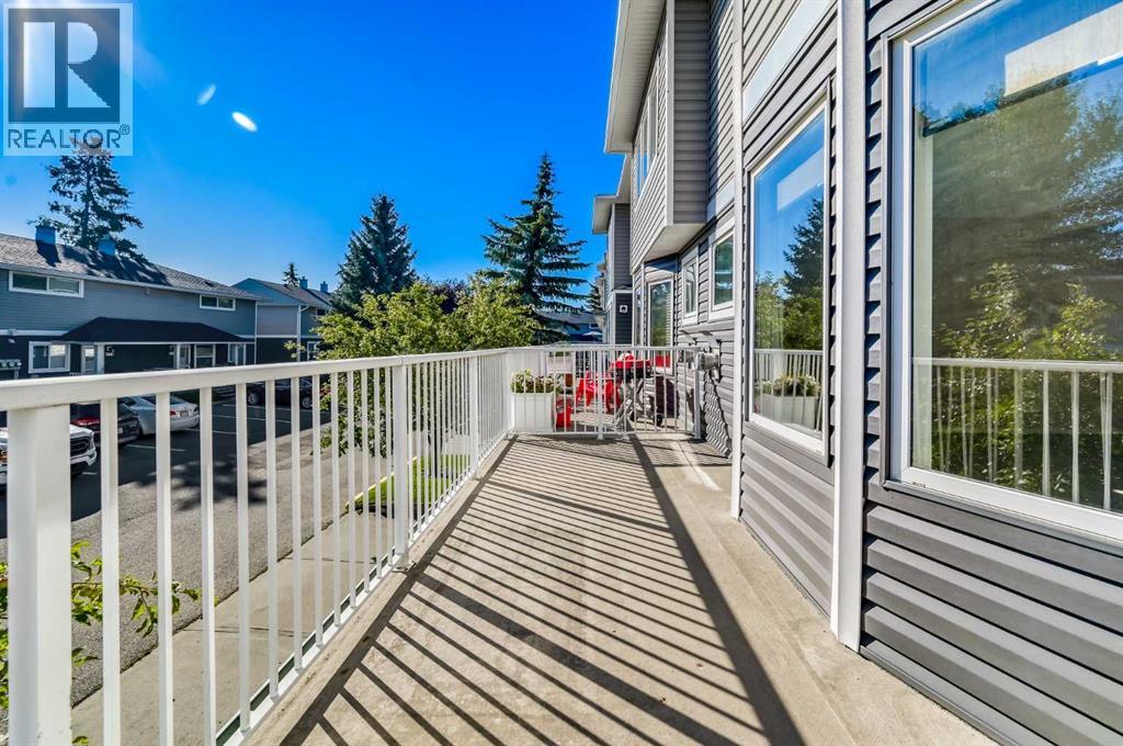 Single Family House for Sale in  Regal Park NE Renfrew Calgary 
