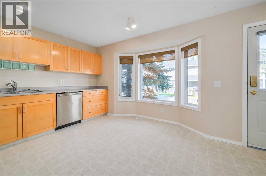 Single Family House for Sale in  Regal Park NE Renfrew Calgary 