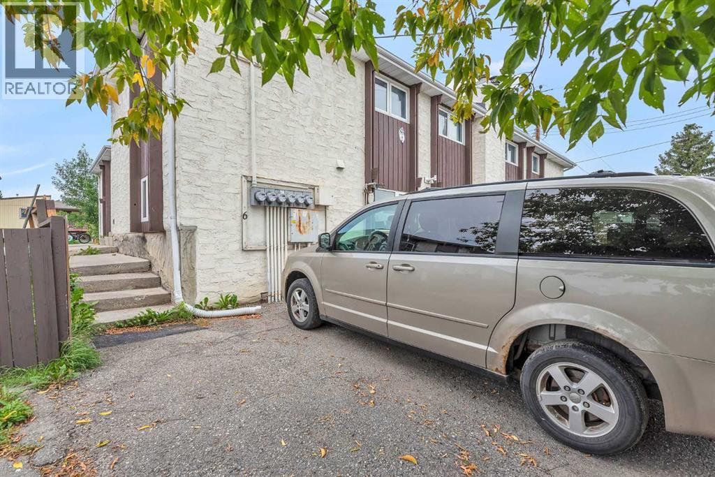 6, 20 Huntley Close NE, Calgary, Alberta