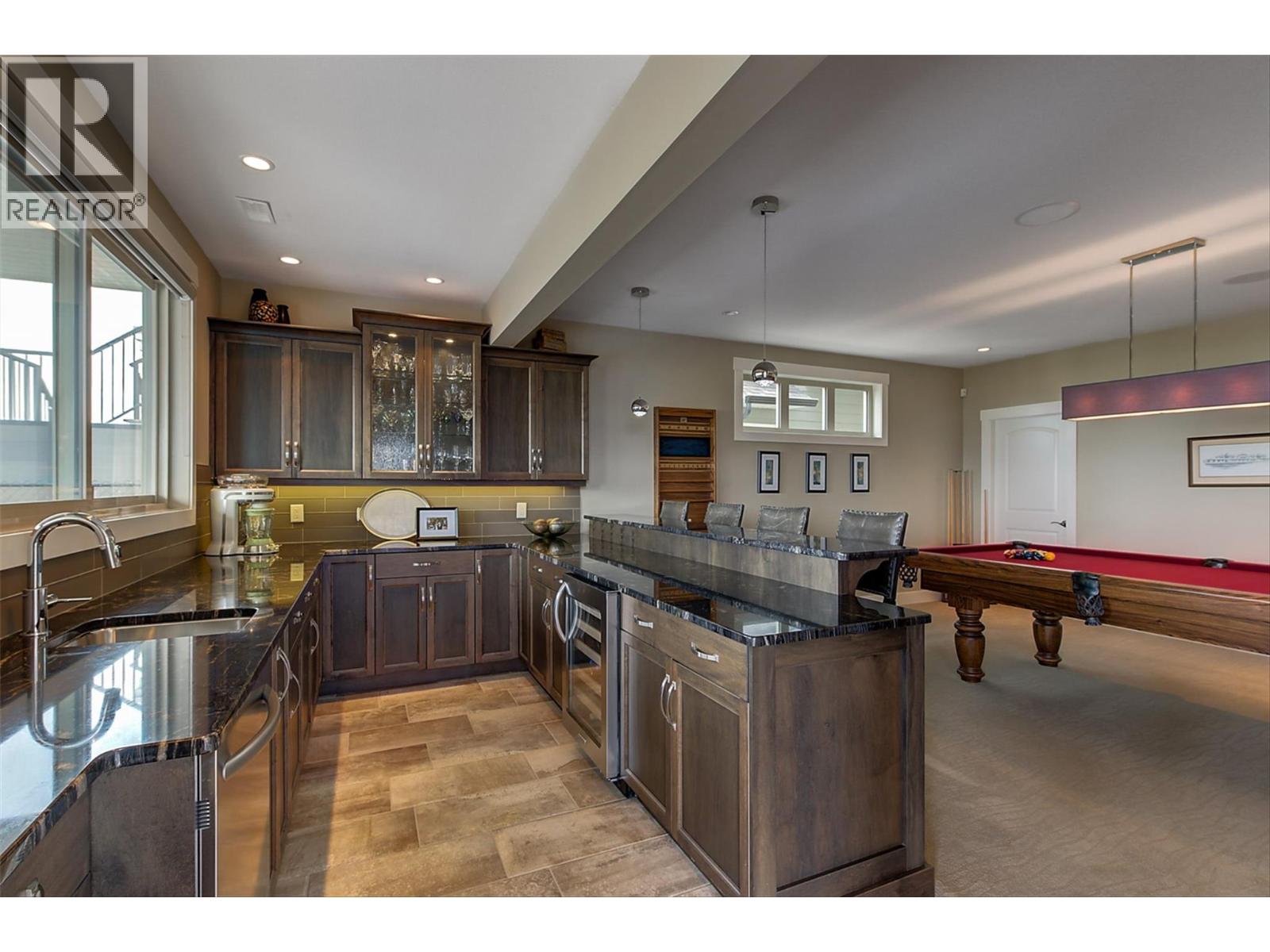  440 Lakepointe Drive, Kelowna