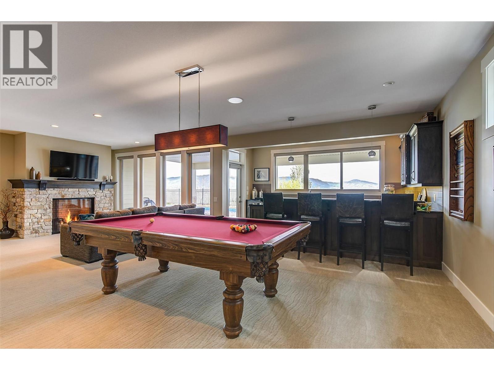  440 Lakepointe Drive, Kelowna