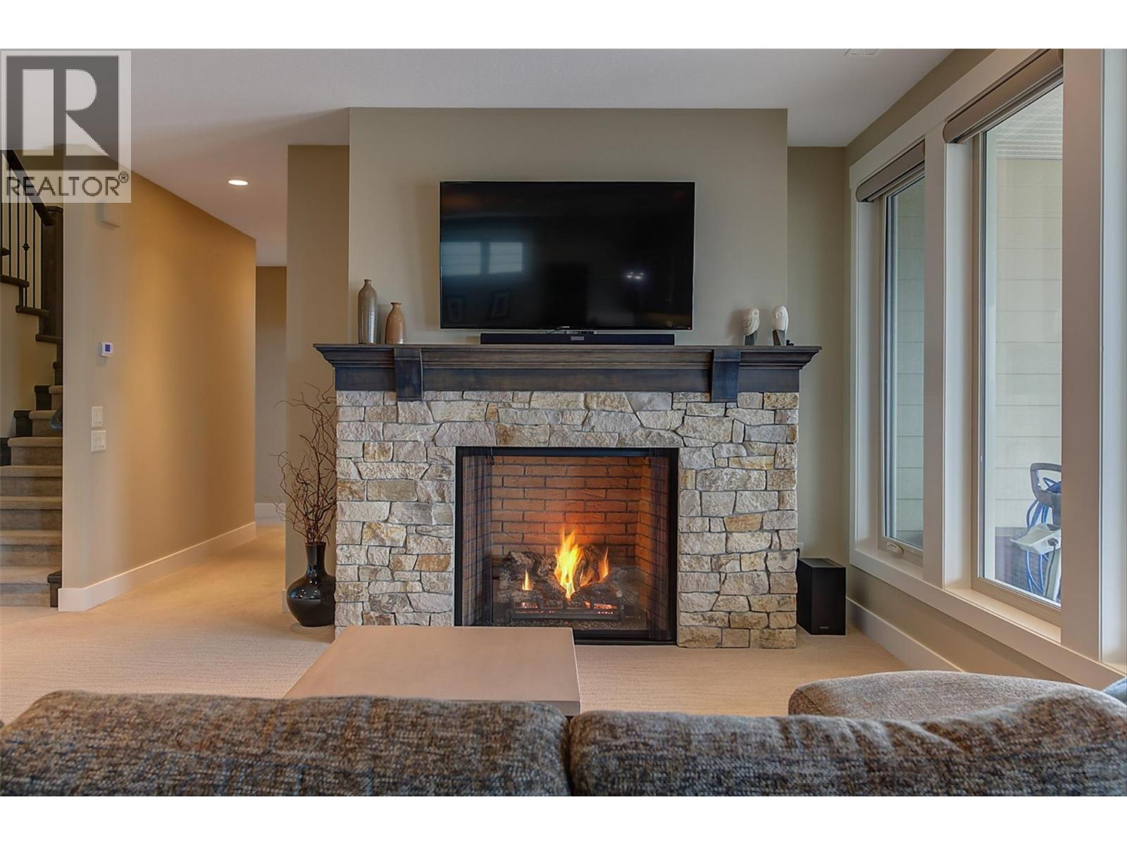  440 Lakepointe Drive, Kelowna