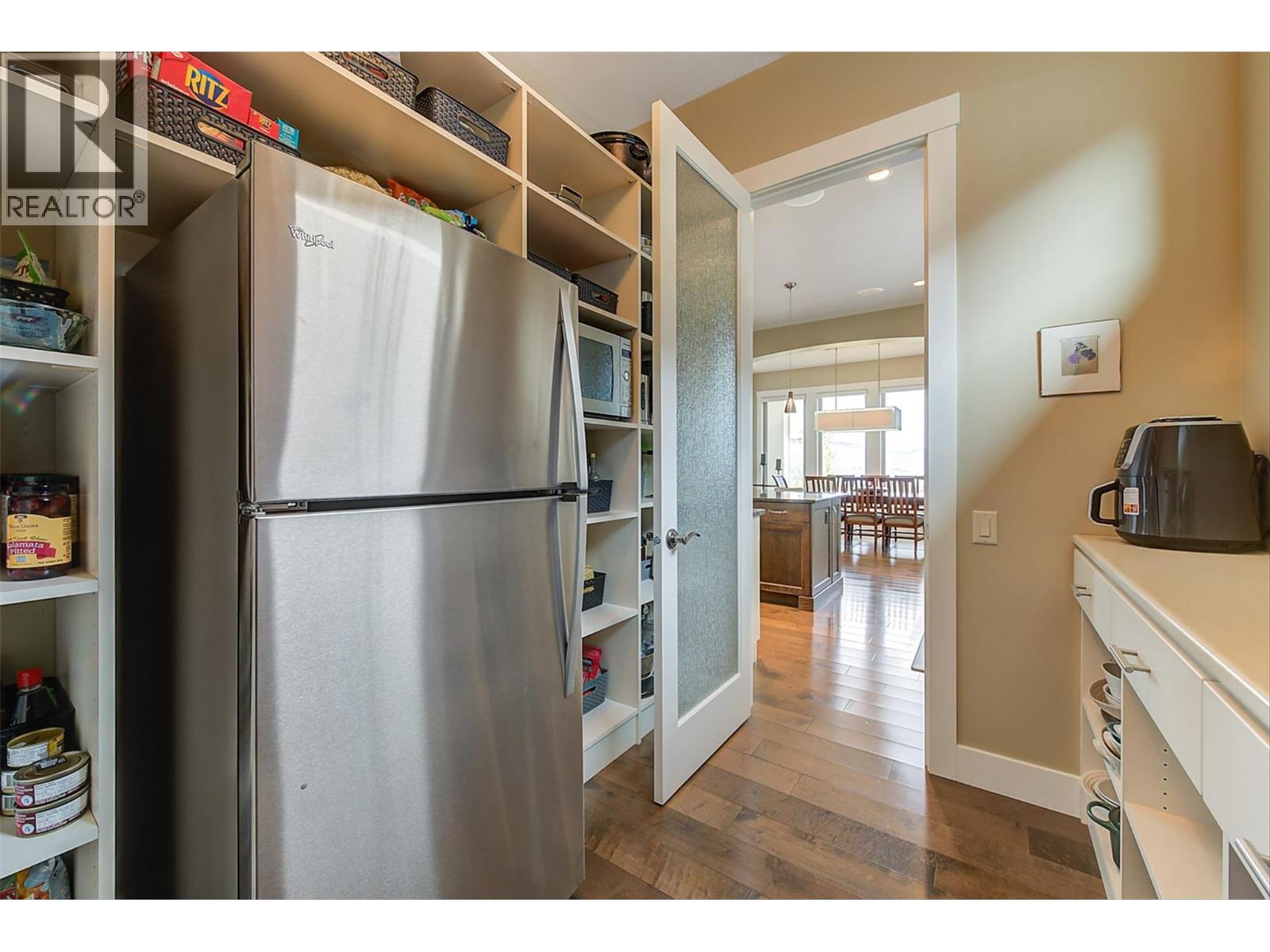 440 Lakepointe Drive, Kelowna